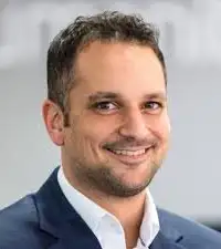 Chris Amani